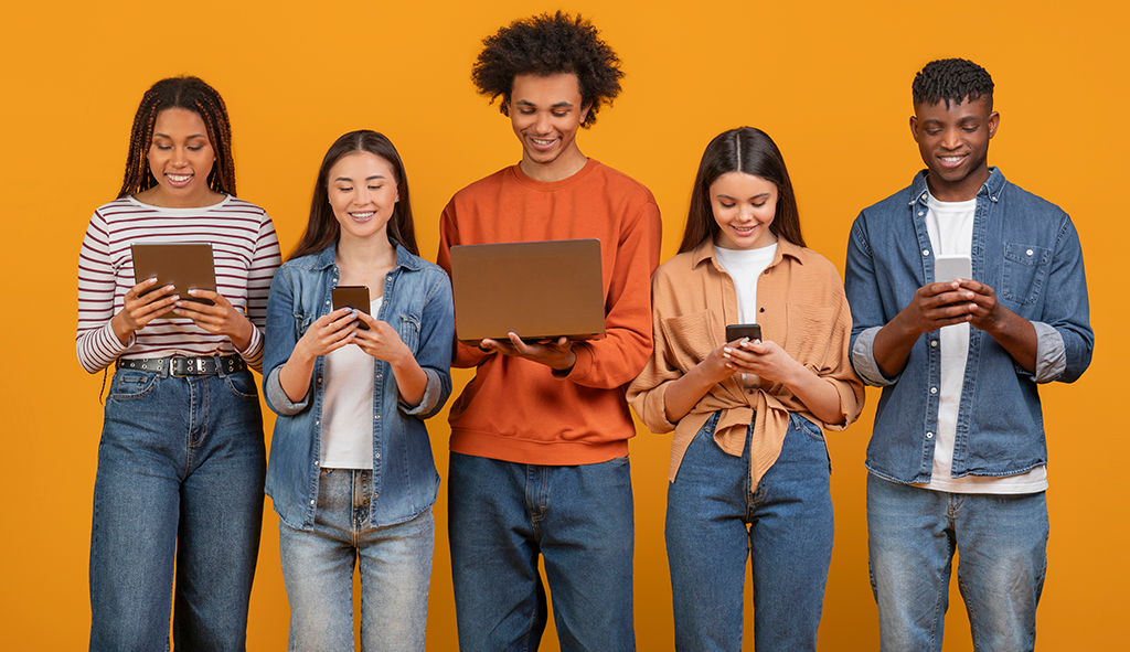 Maximizing Engagement: The Role of Interactive Media in Global Reach